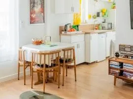 Le Vintage- 4 pers - 10 min Disneyland - Gare 50 m - Paris 30 min - CDG 30 min