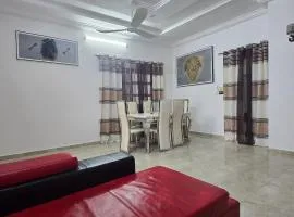 appartement meublé privé de 3 chambres salon à Fidjrossè route des pêches