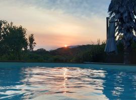 La Chouette, Piscine, Jardin , Parking, Wifi, hotel a Le Vigan