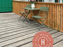 Privatzimmer im Haus Holzmann am Gmundnerberg, hotel di Ebenzweier