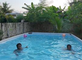 Cocody Auberge Koffa Village, hôtel à Abidjan