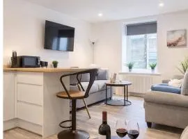 NEW Two Bedroom Apartment in the Charming Seaside