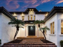 Palm beach Italian Villa Florida Resort Main House, hotel em Ocean Ridge