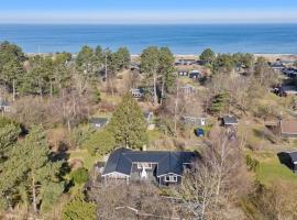 Cosy Cottage 200 Meters From The Beach, khách sạn ở Nyrup