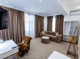 Jolie Boutique Hotel Corp B