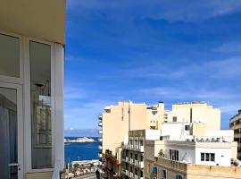 Sliema Penthouse 3 Ensuite Bedrooms Seaview - Zero55, hotel a Sliema