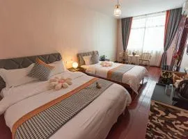 Near Tianmen Mountain Double Room