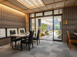 心斎橋難波関空直通Nambaminami Shin-Imamiya Ambers Hostel, hotel di Osaka