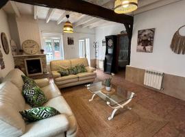 Casa en Laredo โรงแรมในลาเรโด