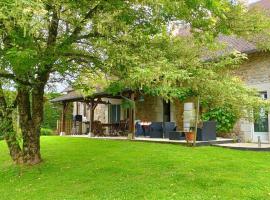 Maison vigneronne de charme, hotel a Darbonnay