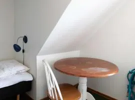 Isansgardur Single Room Shared Bathroom