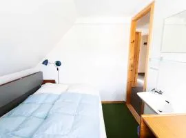 Isansgardur with a Double Room and Shared Bathroom