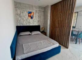 Raul Studio, hotel i Saturn