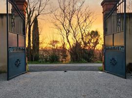 Le Nid des Hirondelles, hotel a Fénols