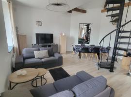 Charmant Duplex au Cœur Vosgien 3 chambres, ξενοδοχείο σε Charmes