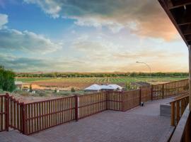 Kalahari Lion's Rest, מלון באפינגטון
