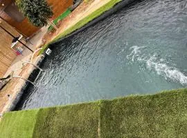 Cabaña rural con piscina privada