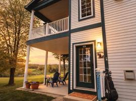 Picturesque Condo perfect for Golf, Families, Pools and Lake vacation, hotel a Bellaire