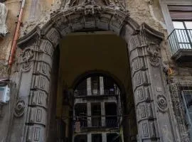 Palazzo Caracciolo D'Arena Luxury Rooms