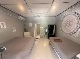 Karaked House