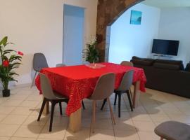 Sev MARIA, Hotel in Acajou