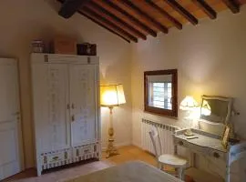 Tre Civette sul comò di San Gimignano