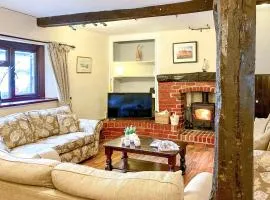 Brook House 2 - Uk31043