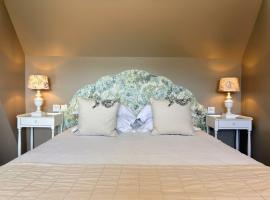 Hôtel Traiteur Les Ormes, The Originals Relais, hôtel à Barneville-Carteret