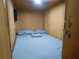 Metro Capsule Rental, hotel v destinácii Manila