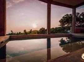 Coyote, 6BR Ocean View Villa, Playa del Amor