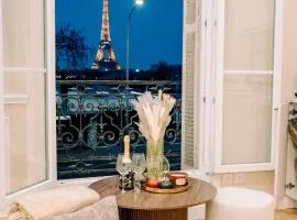 4P-1BR - Eiffel Tower View - Fully Renovated - A-C