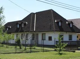 Családfa Vendégház