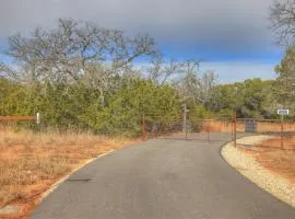 Luxury in the Hill Country, 10-Mins to Downtown!