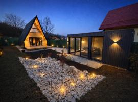 Cozy A-Frame Ayda, hotel v mestu Comarnic