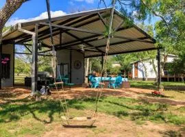 Paintbrush Waterfront Cottage