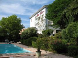 Le Mont Grele, hotel v destinaci Aiguebelette-le-Lac