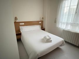 Hostal Libertad, hotel a Villadangos del Páramo