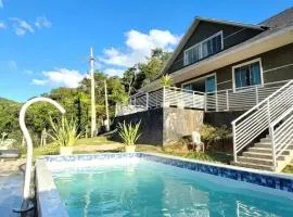 Casa da Colina Curitiba com piscina