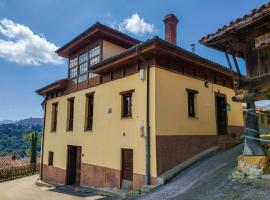 Casa la Capilla, hotel en Borines