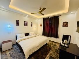 Hotel Oxygen La Vida Stay- Couple Friendly-Noida Sector 18, Hotel in Noida