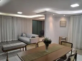 Casa ampla para temporada durante o MotoGP em Goiânia