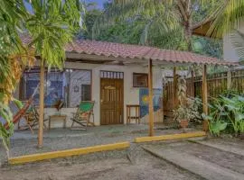 Tres Pipas-Tortuga Arrecife Beachfront, AC, Wifi