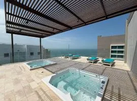 Deluxe Apartasuites next to Bello Horizonte Beach