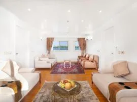 Zahra Al-Nile Luxury Dahabiya