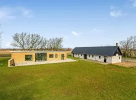 Gorgeous Home In Tarm With Wifi