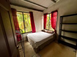 Casita Los Búfalos, hotelli kohteessa Guácimo