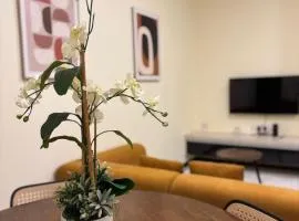 Cozy 1BR Crown Pacific Apartment, Near The Spring