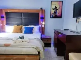 Riverleaf Hotels and Suites