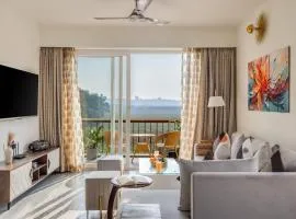 Sunset Cove- Bright Sunlit 2BR apartment in Candolim