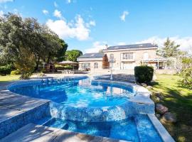 Villa la cantera, Hotel in Guadarrama